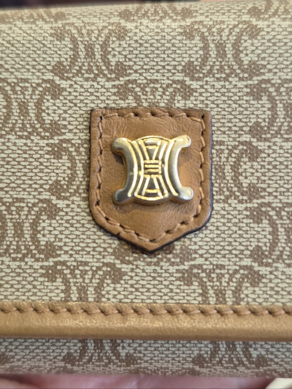 CELINE Macadam 6-Key Holder Case - Picture 12 of 15